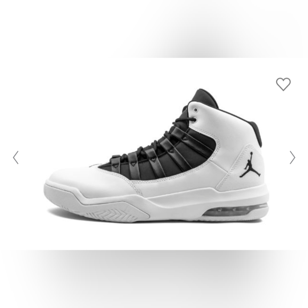 Nike Jordan Max Aura White and Black -Price is Firm -
